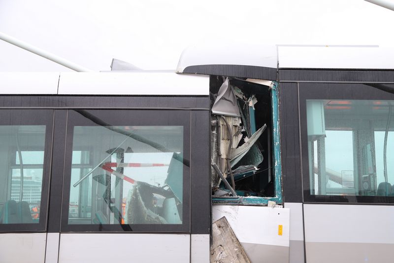 zware trambotsing op Erasmusbrug in Rotterdam